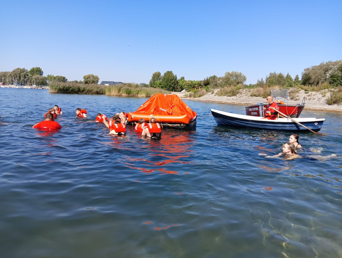 img-20260909-wa0002