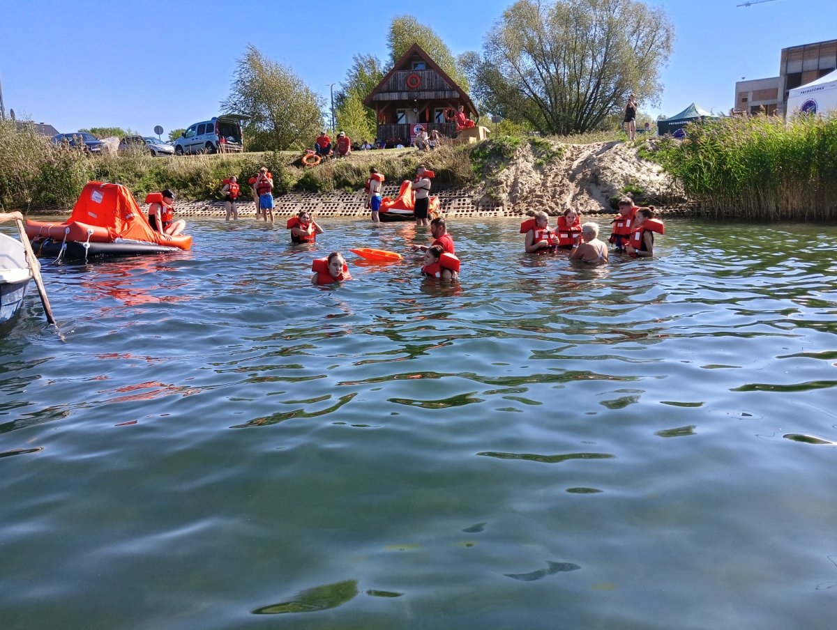 img-20260909-wa0019